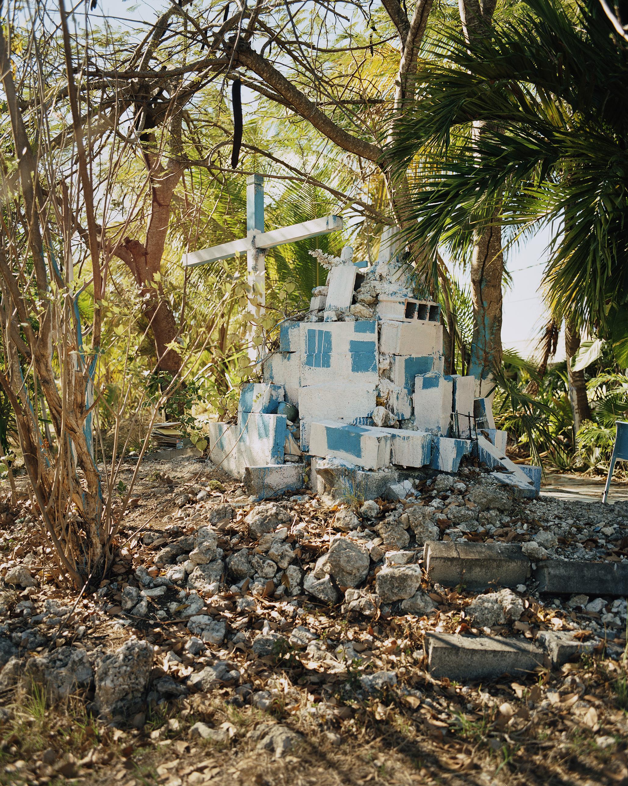 Gregory Halpern, Untitled, from the series Let the Sun Beheaded Be, 2019, courtesy of the artist © Gregory Halpern